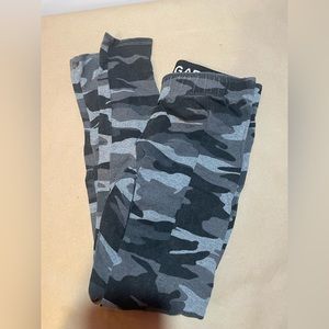 Garage women’s camo leggings